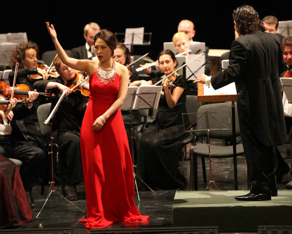 Haeran Hong (soprano, Republic of Korea) impressed audience by clear and sincere singing